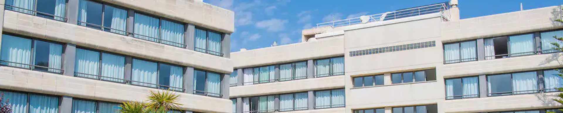 Hotel Residencia Atenea Suites